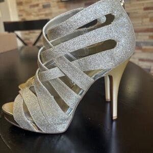 gold 4 inch heels